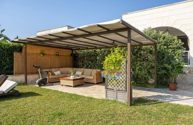 Villa 'Vilei Otranto' with Private Terrace, Wi-Fi and Air Conditioning