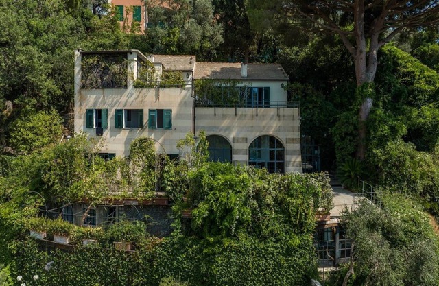 Villa with 5 bedrooms and a splendid view