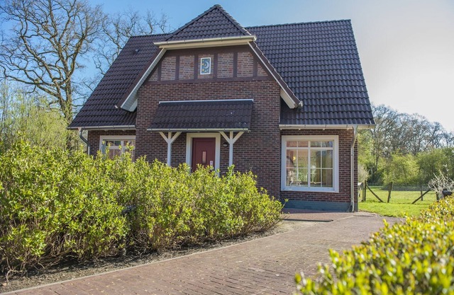 Villa with Garden Escape