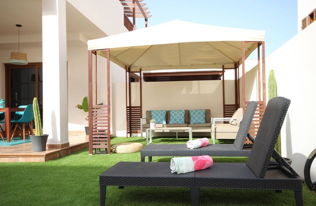 Villa with heated pool. The Coves of the Sea.