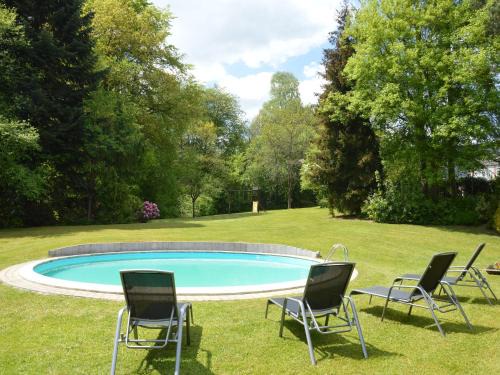 Villa with Pool, Stavelot, cleaning included