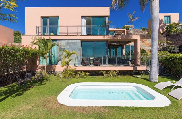 Villa with private pool Salobre Villas Lagos II