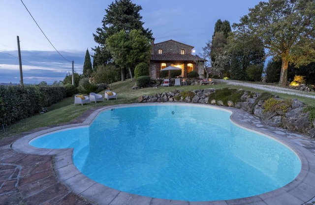 Villa with private pool and stunning views near Pisa