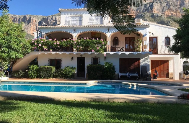 Villa with private pool and gardens set In the Montgo Mountain National Park