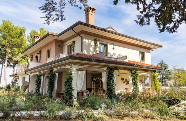 Villa Yeppa | on the hills of San Clemente, and a few km from the Adriatic Sea