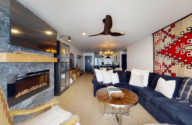 Villas at Snowmass Club - 1205