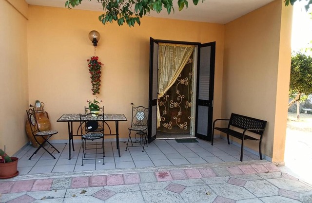 Villetta dei mille colori con ampio giardino