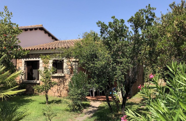 Villetta La Cinta 600 meters from the beach