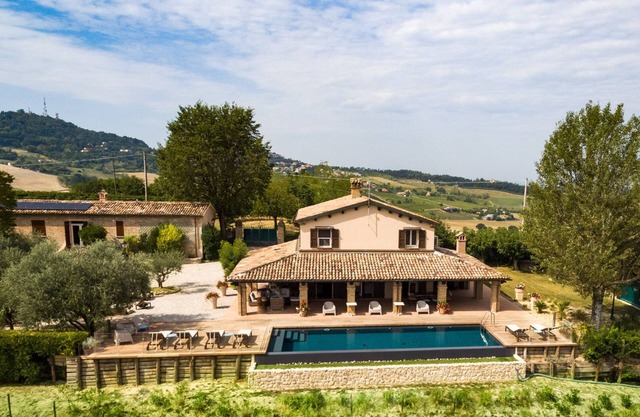 Villino Bruna 6, Emma Villas