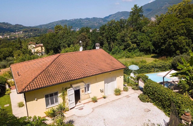 Villino le Farfalle In Camaiore, Tuscany