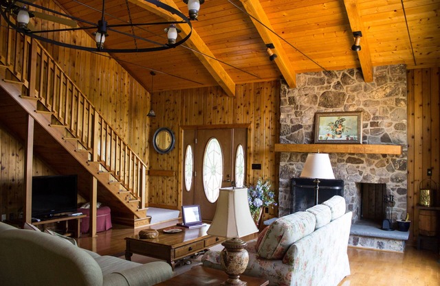 Virginia Country Cottage - Your Home Away from Home