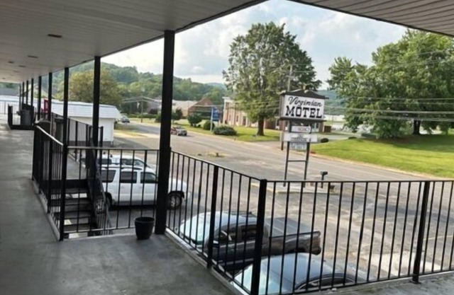 Virginian Motel