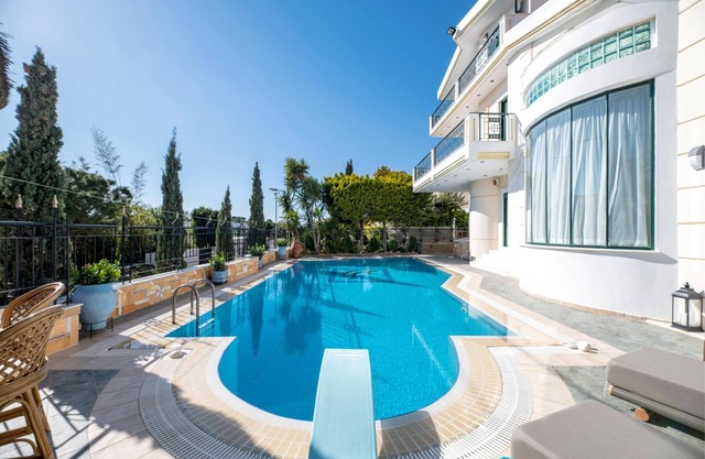 Vouliagmeni Athenian Riviera Villa