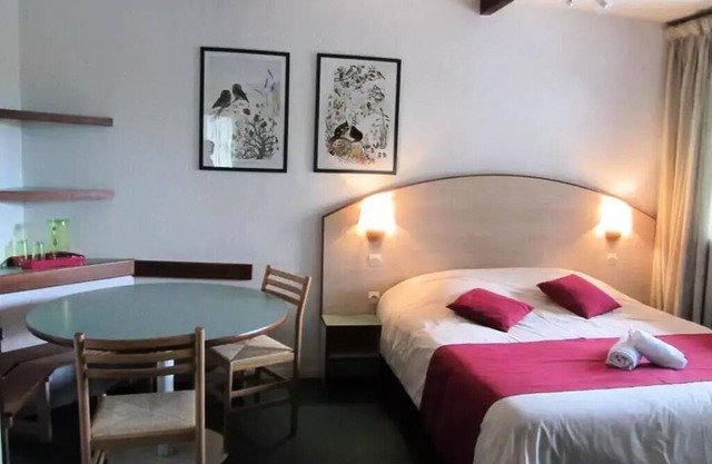 VVF Montpeyroux Auvergne - 2 Room Gite 4 People 1 baby