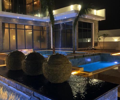 W Chalets