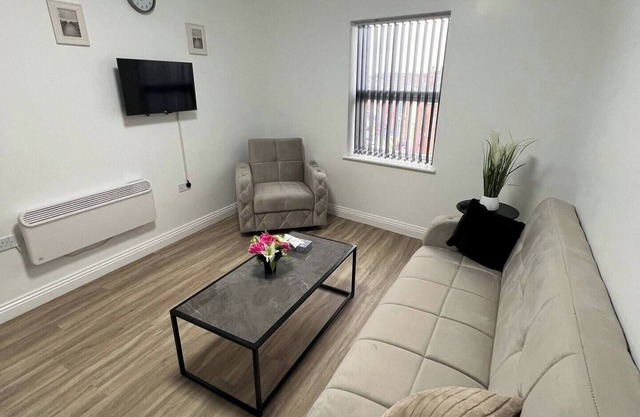 W/M | Smart TV | Ideal for Work Trips | Free Parking