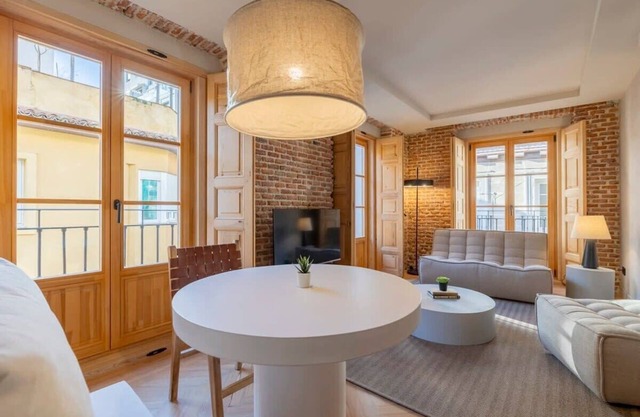 w * | Modern 1BR at Palacio Real