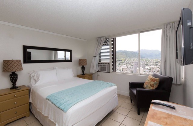 Waikiki Convention Center Studio with views from picturesque 35th floor