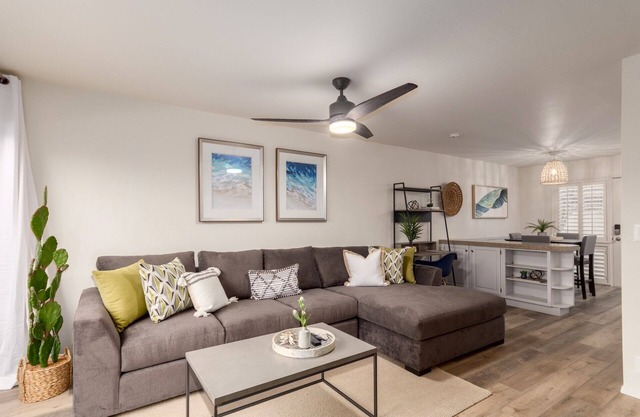 Walk to Fashion Square Mall | Cozy Condo