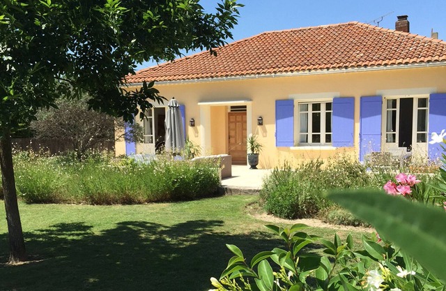 Walk To St Remy Village From This Magical Villa With Pool And Privacy!