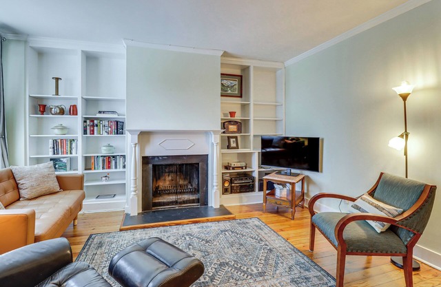 Walk to Old Town: Chic Alexandria Abode w/Patio!