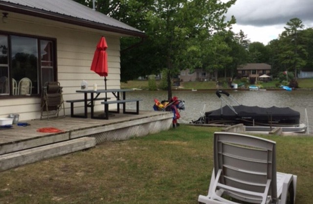 Wasaga Beach Waterfront 2 bedroom Cottage - Ash Lane Cottages