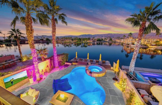 Water Front Luxury/Steam Room+Pool+Spa+BBQ