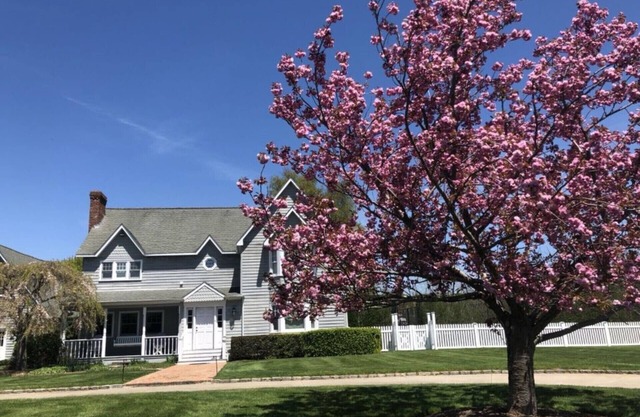 Water Mill Perfection: Tennis, Saltwater Pool, Winery, Art Museum, Kids Oasis