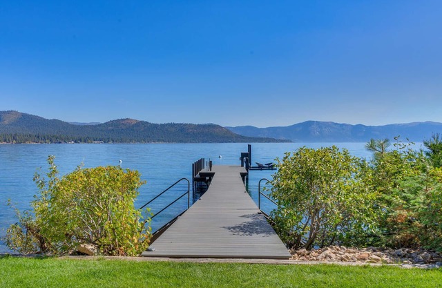 Water's Edge - Lakefront - TLUXP