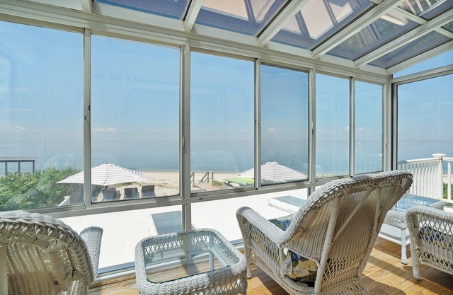 Water's Edge Retreat: Beach, Hot Tub, & Ocean View