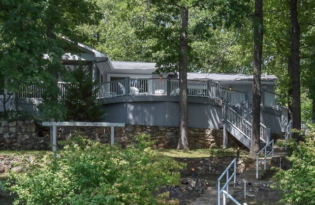 Waterfall Cove - A True Lake Dream Home - Ranch Style - 11.5 MM