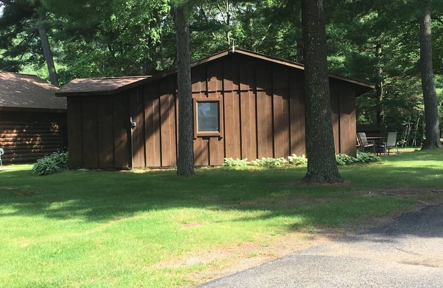 Waterfront 2 Bedroom Cottage on Beautiful Lake Nokomis, Tomahawk, WI