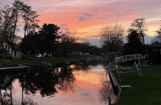 Waterfront 3BR | Hot Tub | Castle Rock