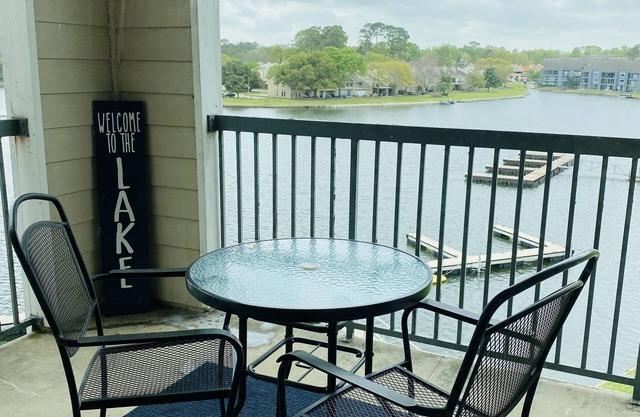 Waterfront Condo with Private Pool and Amazing Views!