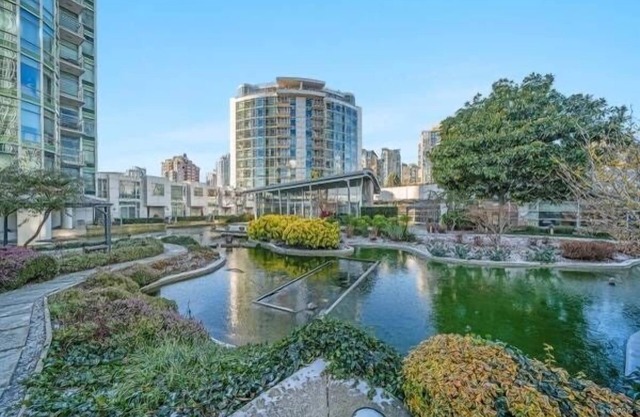 Waterfront Furnished 2 Bed/2 Bath Condo Yaletown Vancouver