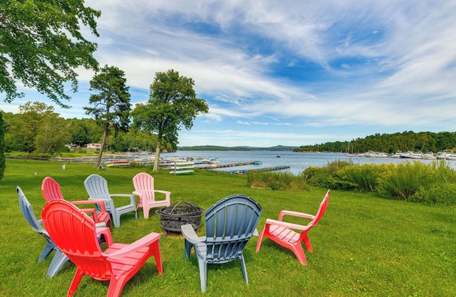 Waterfront Getaway: Lake Champlain Family Retreat!