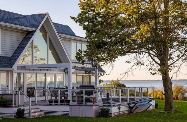 Waterfront Hampton Bays Home, private beach, outdoor deck, perfect for families
