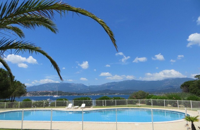 WATERFRONT HOME WITH SWIMMING POOL, TENNIS COURT AND BEACH AT THE END OF THE GARDEN