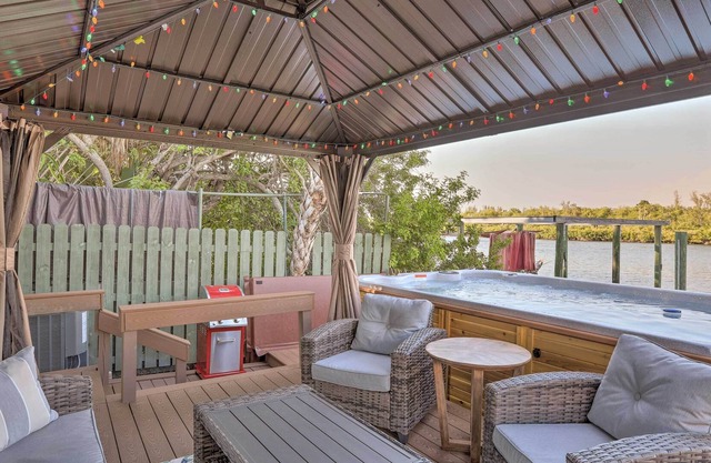 Waterfront Oasis w/ Views, Dock & Hot Tub!