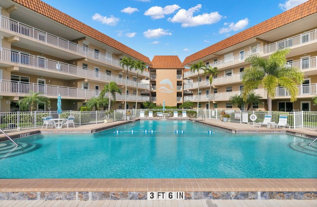 Waterfront, on Marco River, 2-bedroom 2 bath condo in charming Old Marco Island