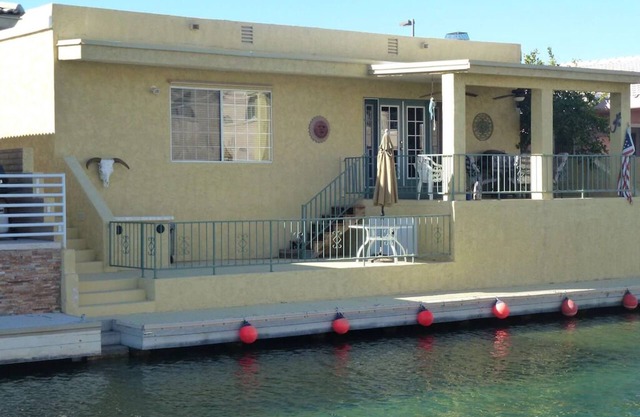 Waterfront Parker Strip - Private 50' Dock - Moovalya Keys