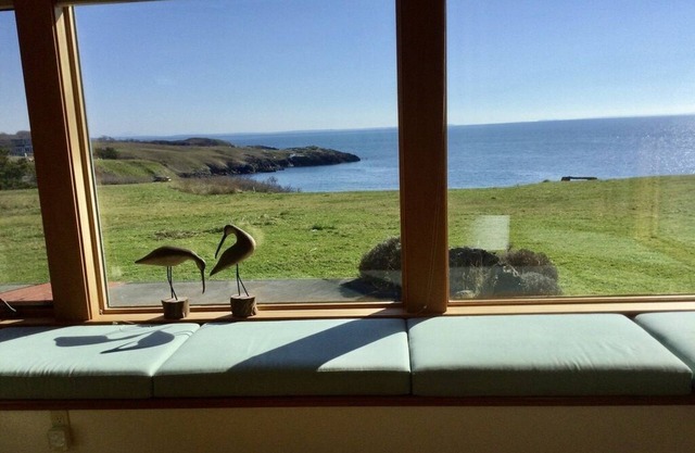 Waterfront quiet amazing views - 2 nights booking and extended days options