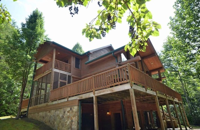 Watershed 05 - Free 4x4 Tours +Modern-Rustic, Luxury Cabin+ Adventures for Big