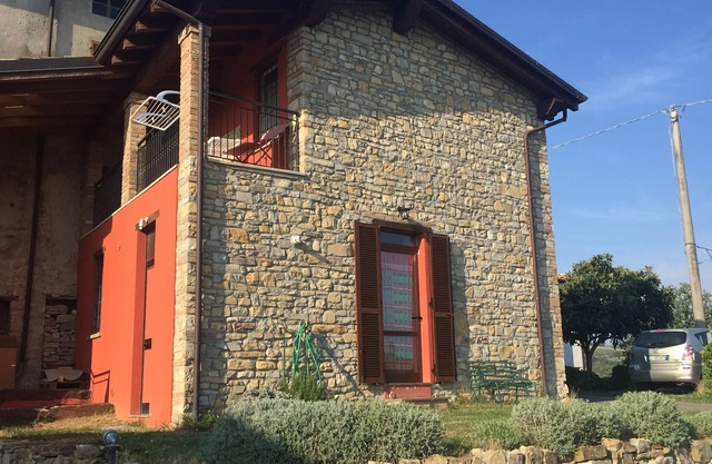 Weekend on 2 wheels (bike, mtb and motorbike) near the Castle of Gropparello - PC
