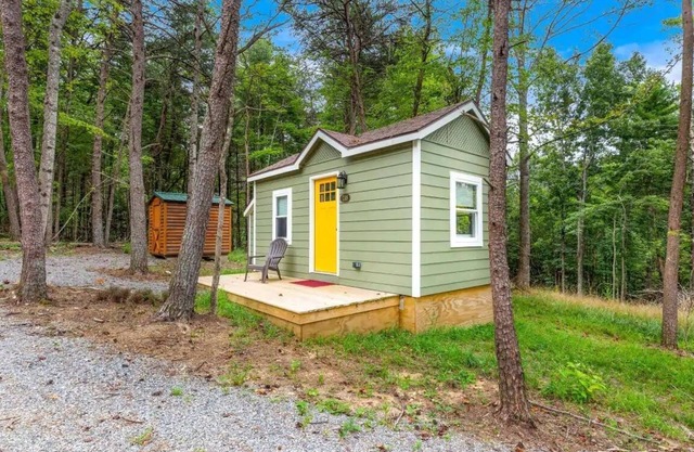 Weekend "Wee"treat - Floyd County Tiny House
