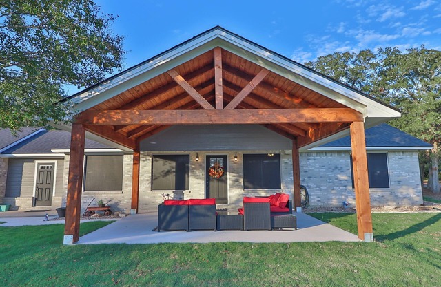 Welcome to Aggieland’s newest Peaceful Game Day Haven Retreat with a Game Room