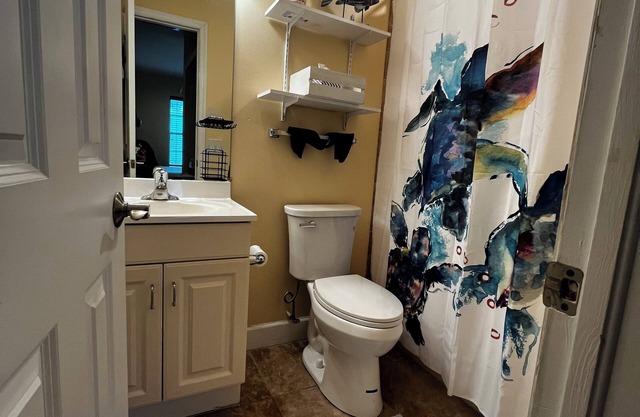 Welcome to Aqua Aura a Charming studio with AC in Stuart - Perfect for a getaway