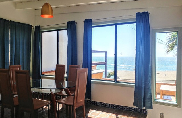 Welcome to Casa Palmas! A georgeous coastal home
