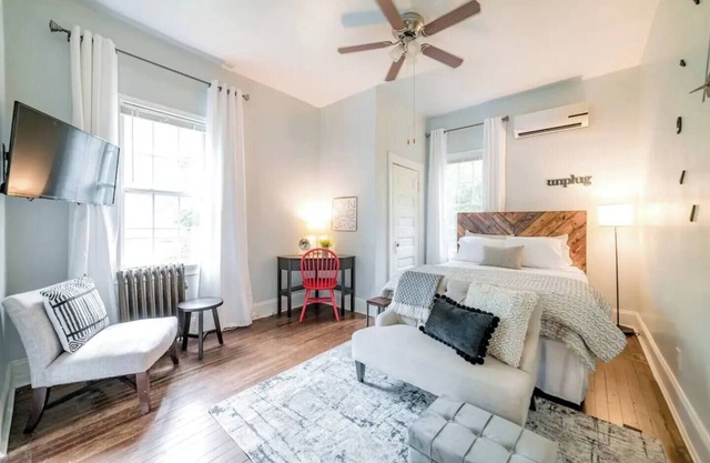 Welcome to Cozy Cottage: Relax. Explore. Retreat.
