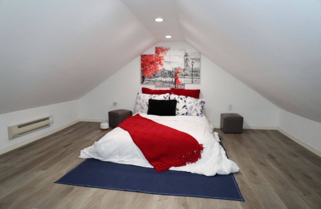 Welcome to Lovely Studio- your sweet home away from home!
